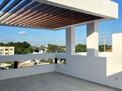 VENDO PENTHOUSE EN LA VEGA