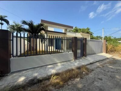 VENDO ESTA CASA EN LA VEGA