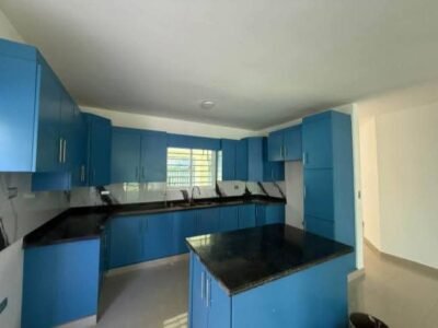 VENDO ESTA CASA EN LA VEGA