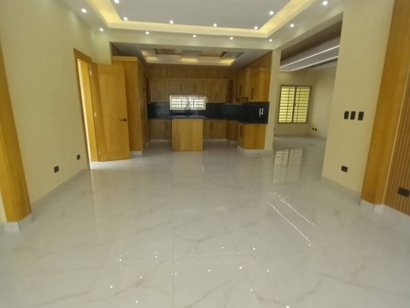 VENDO ESTA HERMOSA CASA EN LA VEGA